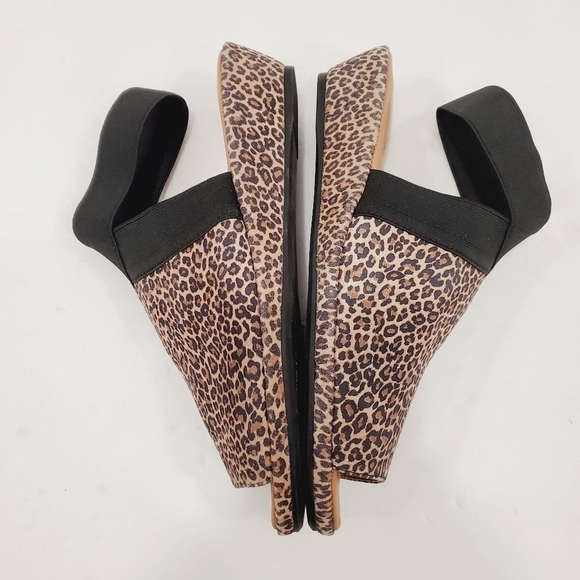 NEW Gentle Souls by Kenneth Cole Demi Wedge Ankle Strap Sandal Animal Print - Picture 4 of 8